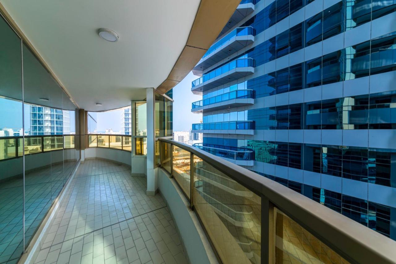 Maison Privee - Millennium Executive Tower Apartment Dubai Exterior photo